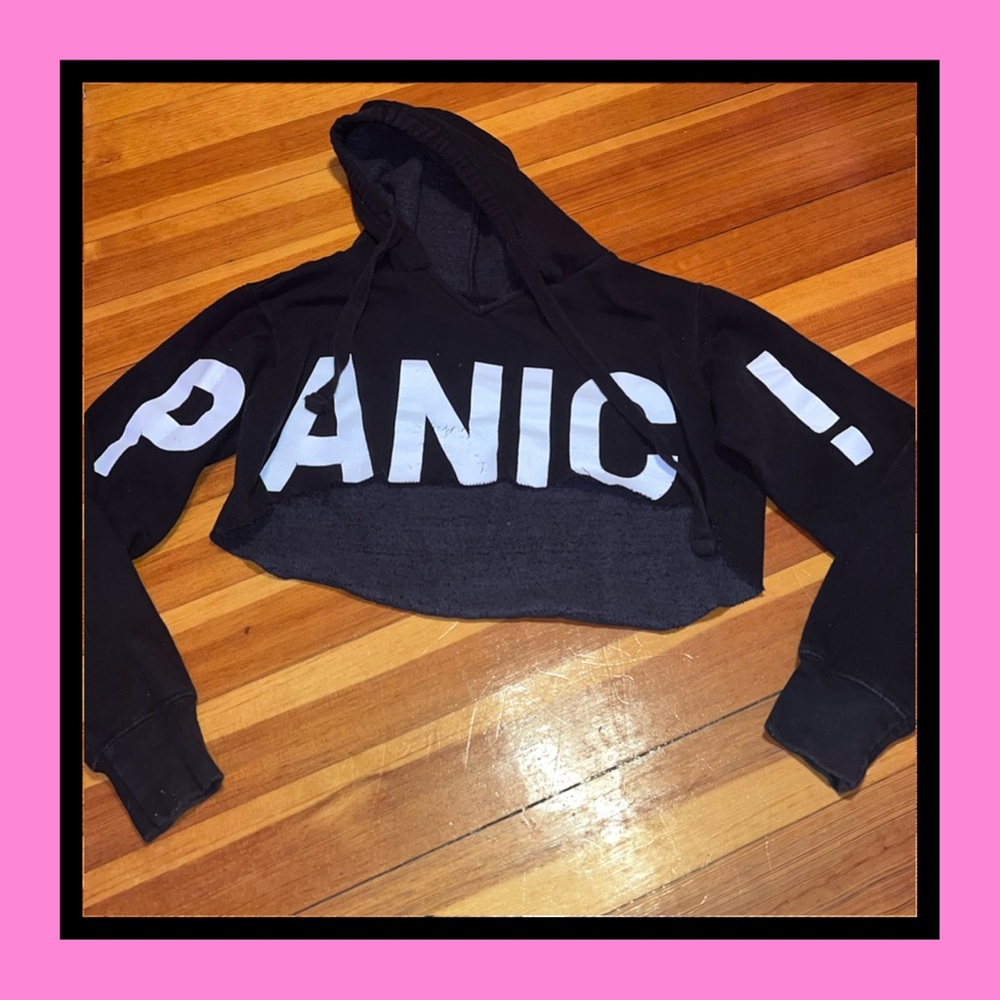 Black Panic! At the Disco Exclusive 2016 Tour Hoodie Cropped
